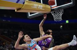  新疆男篮士气爆棚，世锦赛八强战遇上波尔图，目标明确直指晋级