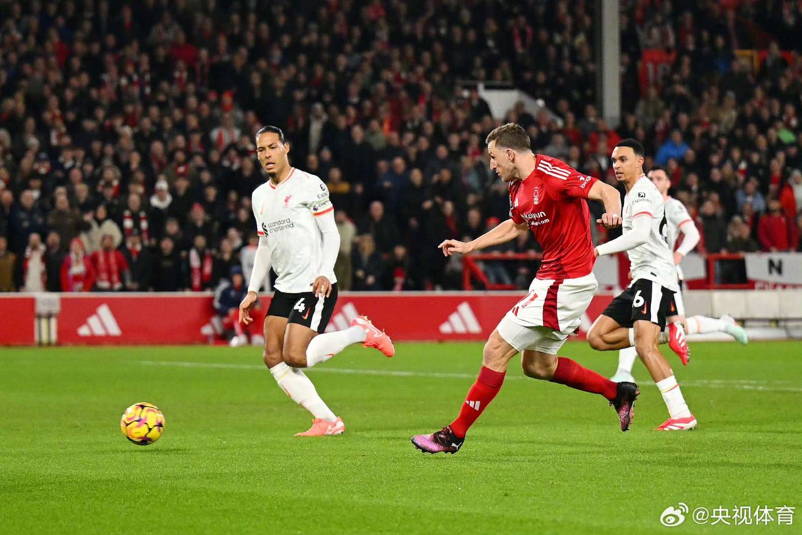  英超常规赛爆出冷门！尤文图斯横扫达拉斯独行侠，争冠形势突变