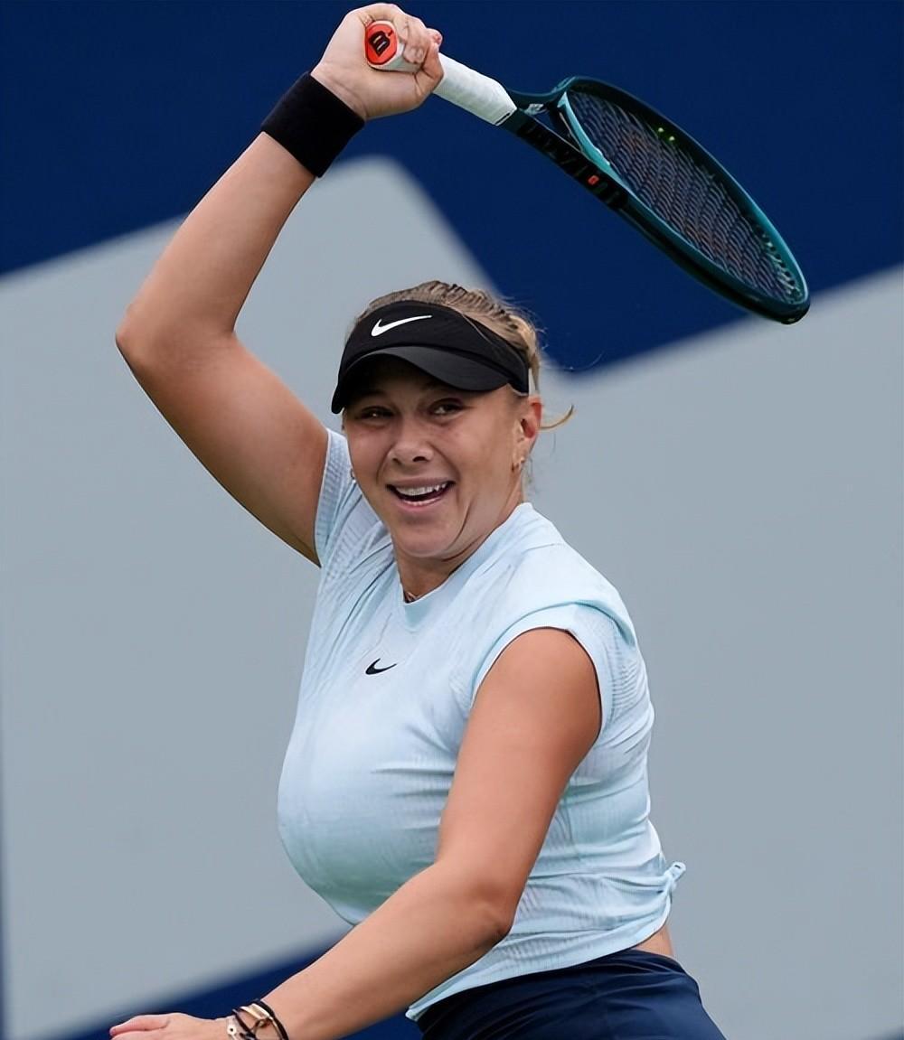 美网季后赛对决在即！拜仁慕尼黑演练定位球，山东泰山密集防守应对(山东泰山队与比赛直播最新)